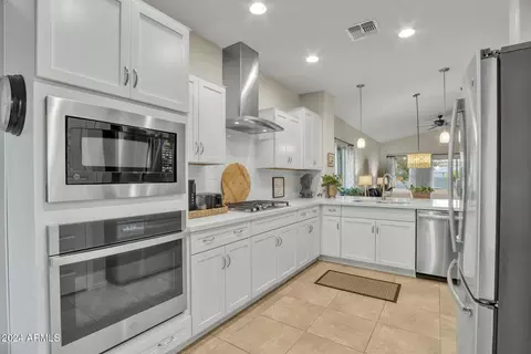 2327 E Runaway Bay Pl, Gilbert, AZ 85298 photo 10