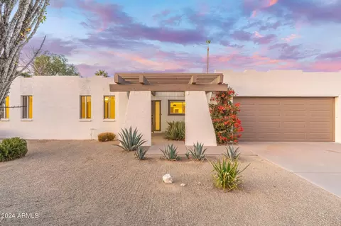 2524 E Christy Dr, Phoenix, AZ 85028 photo 2