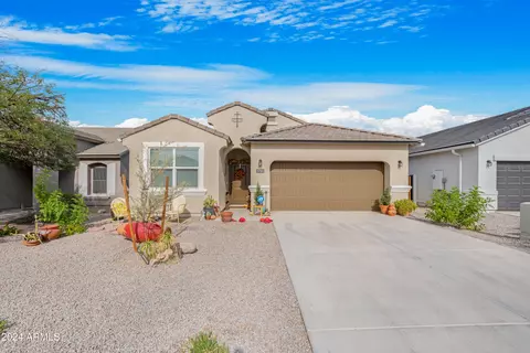 9788 E Hay Loft Dr, Florence, AZ 85132