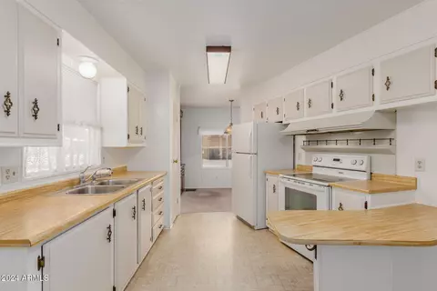 8140 E Cactus Dr, Mesa, AZ 85208 photo 5