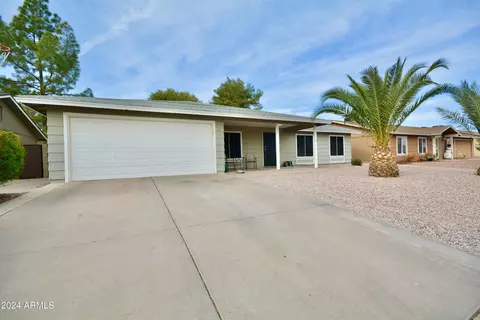 4441 E Coconino St, Phoenix, AZ 85044 photo 4