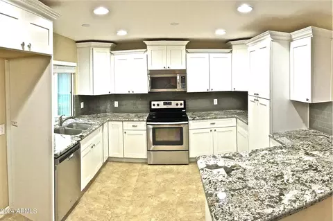 4441 E Coconino St, Phoenix, AZ 85044 photo 7