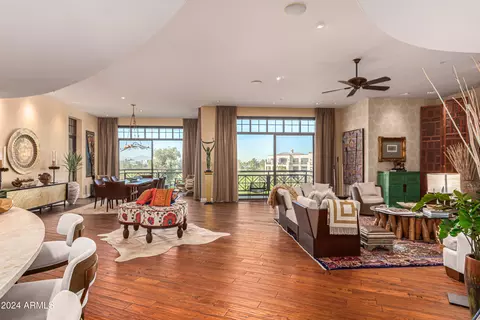 8 Biltmore Ests #323, Phoenix, AZ 85016
