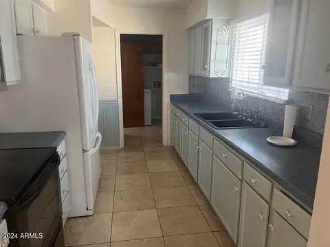 2846 E Voltaire Ave, Phoenix, AZ 85032 photo 4