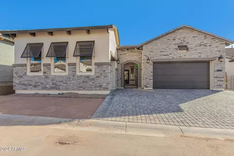 5827 E Star Valley St, Mesa, AZ 85215