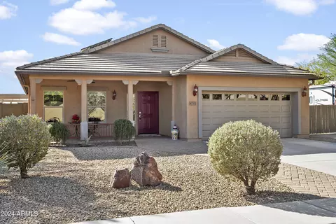 4719 W Silva Dr, New River, AZ 85087