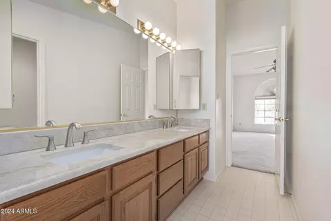 4110 E Mercer Ln, Phoenix, AZ 85028 photo 26