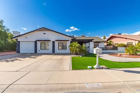 5038 W Echo Ln, Glendale, AZ 85302