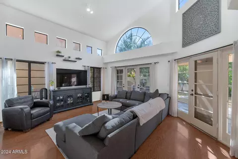 3509 E South Fork Dr, Phoenix, AZ 85044 photo 4