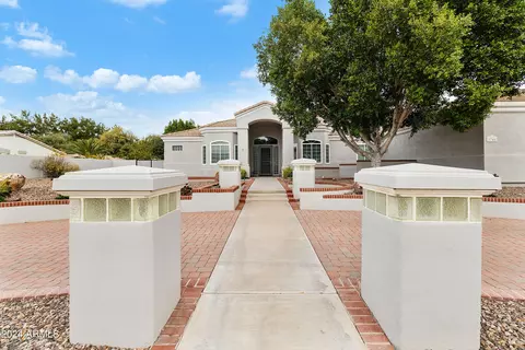 1746 E Kael St, Mesa, AZ 85203