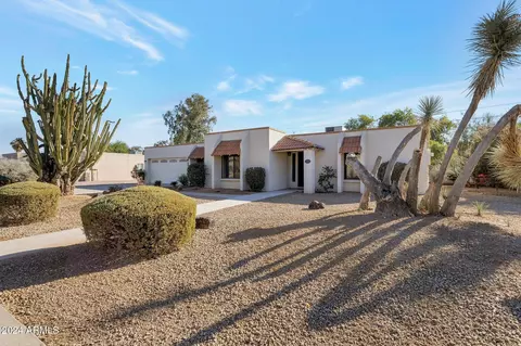 5709 E Beck Ln, Scottsdale, AZ 85254