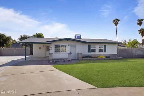 705 W Ivy Cir, Mesa, AZ 85201