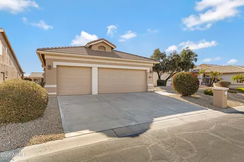 14799 W Devlin Dr, Goodyear, AZ 85395 photo 3