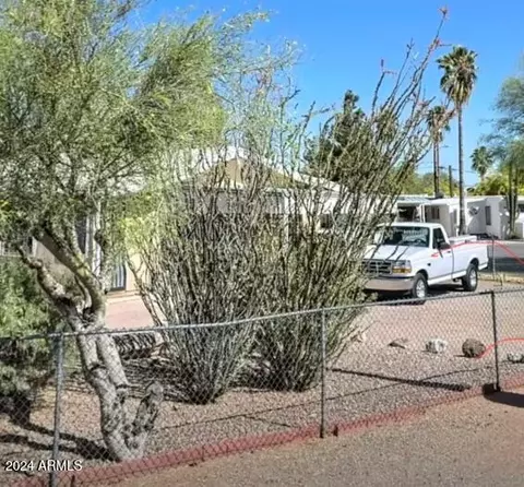 677 S Warner Dr, Apache Junction, AZ 85120