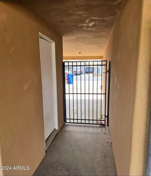 5936 W Berkeley Rd, Phoenix, AZ 85035 photo 9