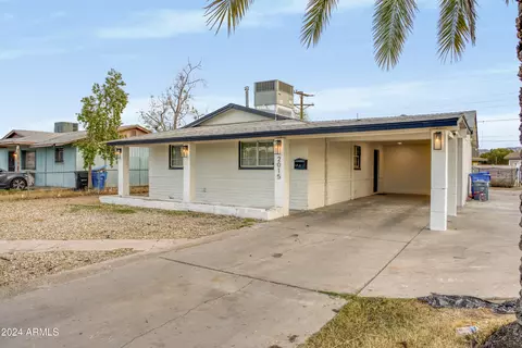 2015 W Chambers St, Phoenix, AZ 85041 photo 2