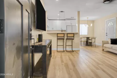 2015 W Chambers St, Phoenix, AZ 85041 photo 8