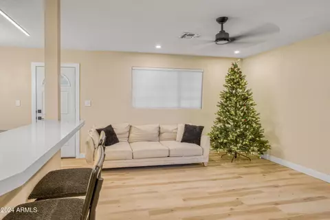 2015 W Chambers St, Phoenix, AZ 85041 photo 9