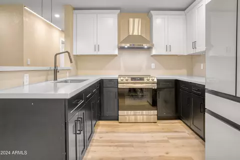 2015 W Chambers St, Phoenix, AZ 85041 photo 10