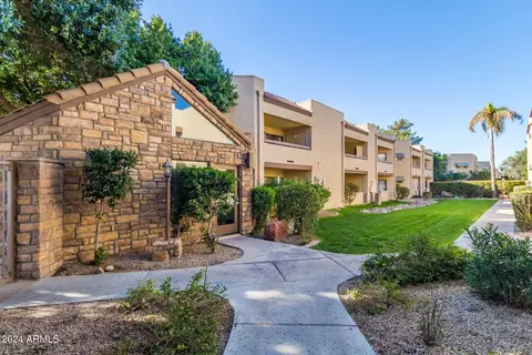 2228 N 52nd St #240, Phoenix, AZ 85008
