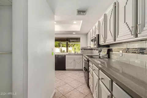 324 W Willow Ave, Phoenix, AZ 85029 photo 21