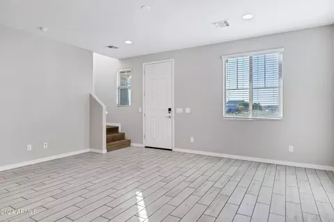 3718 S 58th Dr, Phoenix, AZ 85043 photo 6