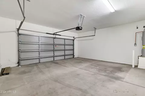 3718 S 58th Dr, Phoenix, AZ 85043 photo 30