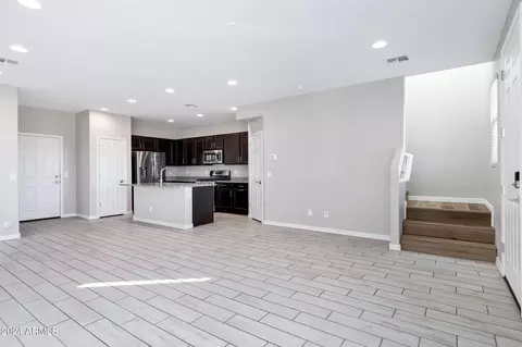 3718 S 58th Dr, Phoenix, AZ 85043 photo 7