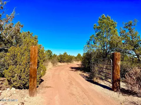 tbd W Rugged Gulch -- #-, Seligman, AZ 86337