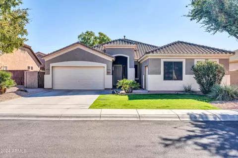 7407 W Tether Trl, Peoria, AZ 85383