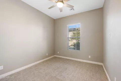 Bedroom - 4527 N 29th Way, Phoenix, AZ 85016 photo 6 of 7