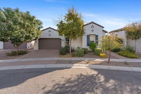 Exterior - 4527 N 29th Way, Phoenix, AZ 85016 photo 10 of 12