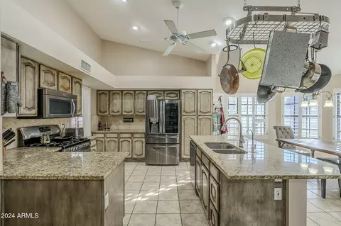 3223 E Cedarwood Ln, Phoenix, AZ 85048 photo 17