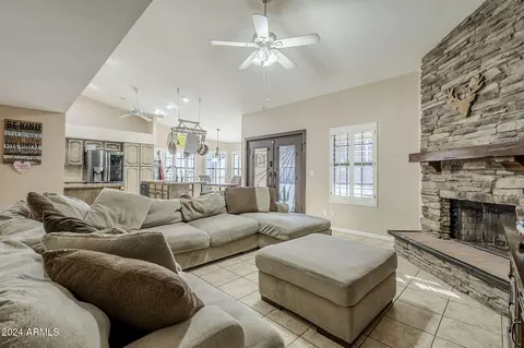 3223 E Cedarwood Ln, Phoenix, AZ 85048 photo 19