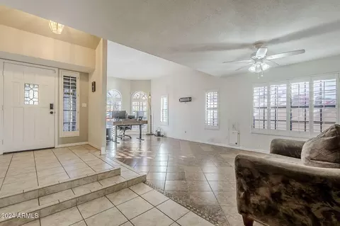 3223 E Cedarwood Ln, Phoenix, AZ 85048 photo 6