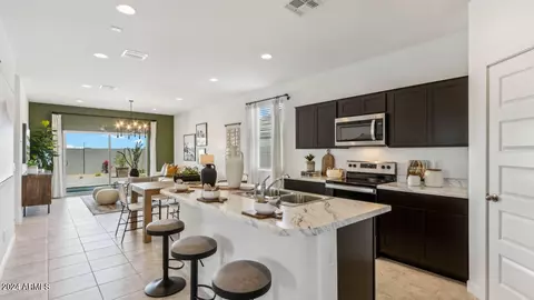 1685 W Spaulding Ave, Apache Junction, AZ 85120 photo 2