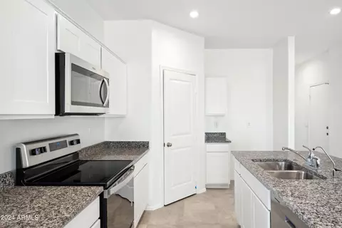 1685 W Spaulding Ave, Apache Junction, AZ 85120 photo 8