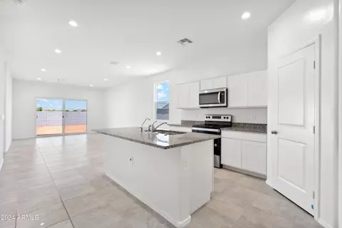 1685 W Spaulding Ave, Apache Junction, AZ 85120 photo 6