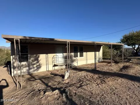 201 N Catalina Ave, Mammoth, AZ 85618