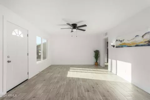 2726 W Lawrence Rd, Phoenix, AZ 85017