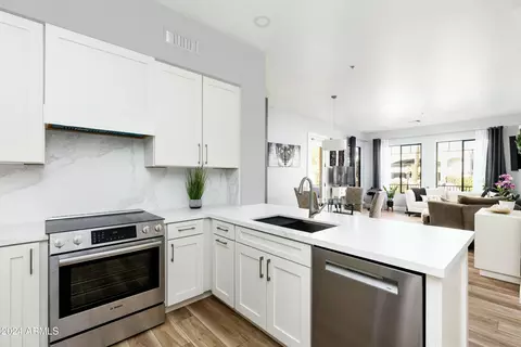 2989 N 44th St #1036, Phoenix, AZ 85018 photo 6