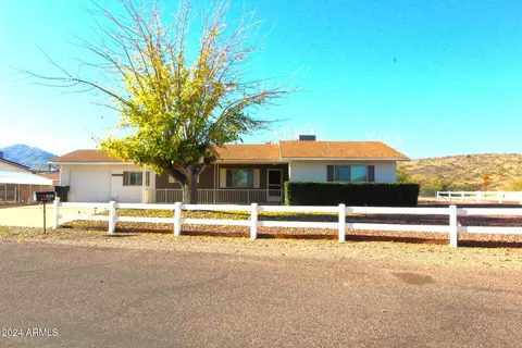 8292 S Springfield Rd, Globe, AZ 85501 photo 2