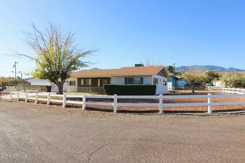 8292 S Springfield Rd, Globe, AZ 85501 photo 7