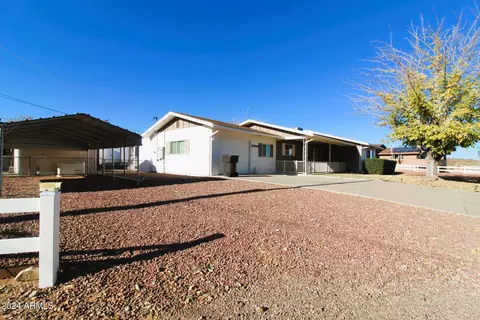 8292 S Springfield Rd, Globe, AZ 85501 photo 4