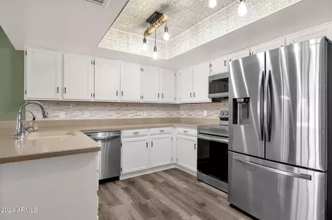 4798 E Kiva St, Phoenix, AZ 85044 photo 9