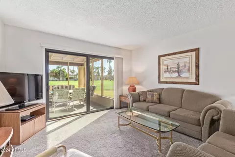 543 S Desert Flower Dr, Mesa, AZ 85208