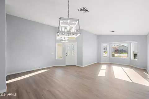 Living - 509 S Honeysuckle Ln, Gilbert, AZ 85296 photo 2 of 8