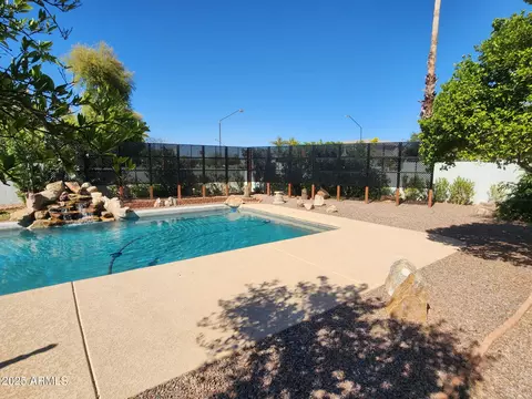 Exterior - 509 S Honeysuckle Ln, Gilbert, AZ 85296 photo 3 of 6