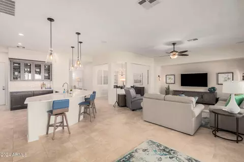 4040 E Jude Ln, Gilbert, AZ 85298 photo 9