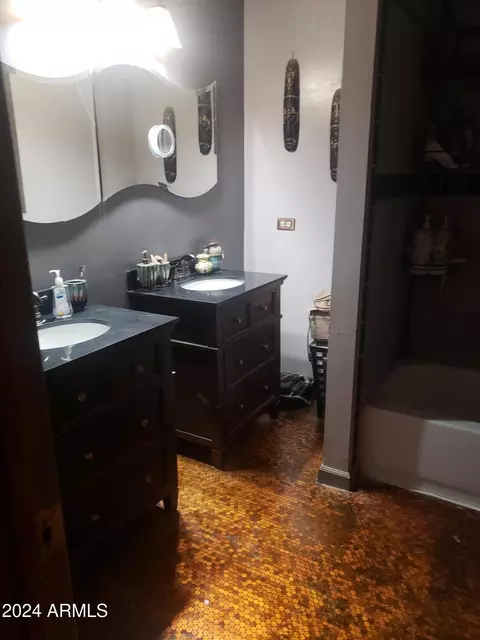 311 E Carter Rd, Phoenix, AZ 85042 photo 9